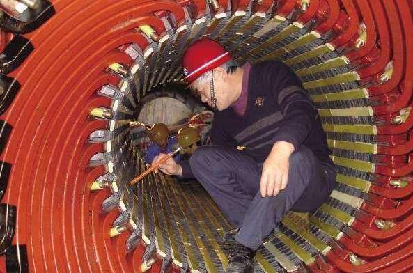 下面西安電機(jī)修造廠給我們介紹一下電機(jī)維修的常見問題